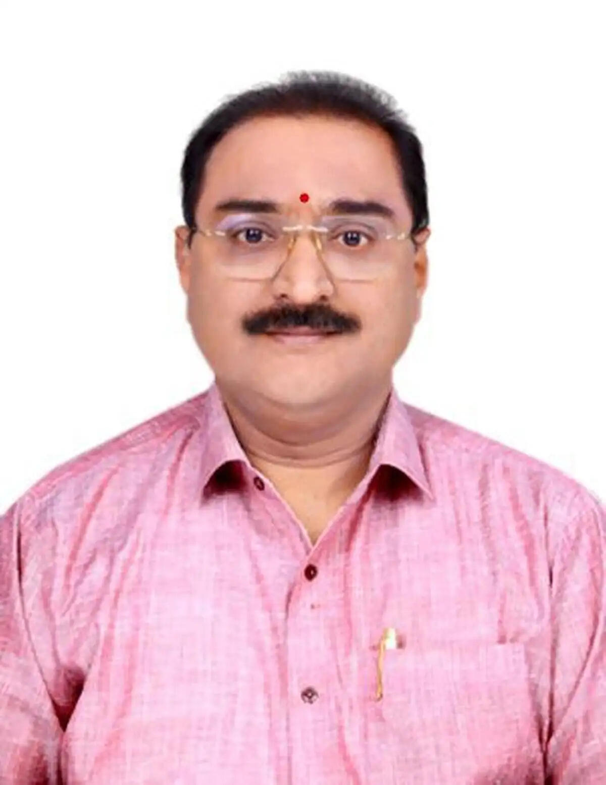 तेलंगाना के भूमि रिकॉर्ड उप निदेशक के बैंक लॉकर से 1.5 करोड़ रुपये नकद बरामद, सौ करोड़ से अधिक संपत्ति की आशंका