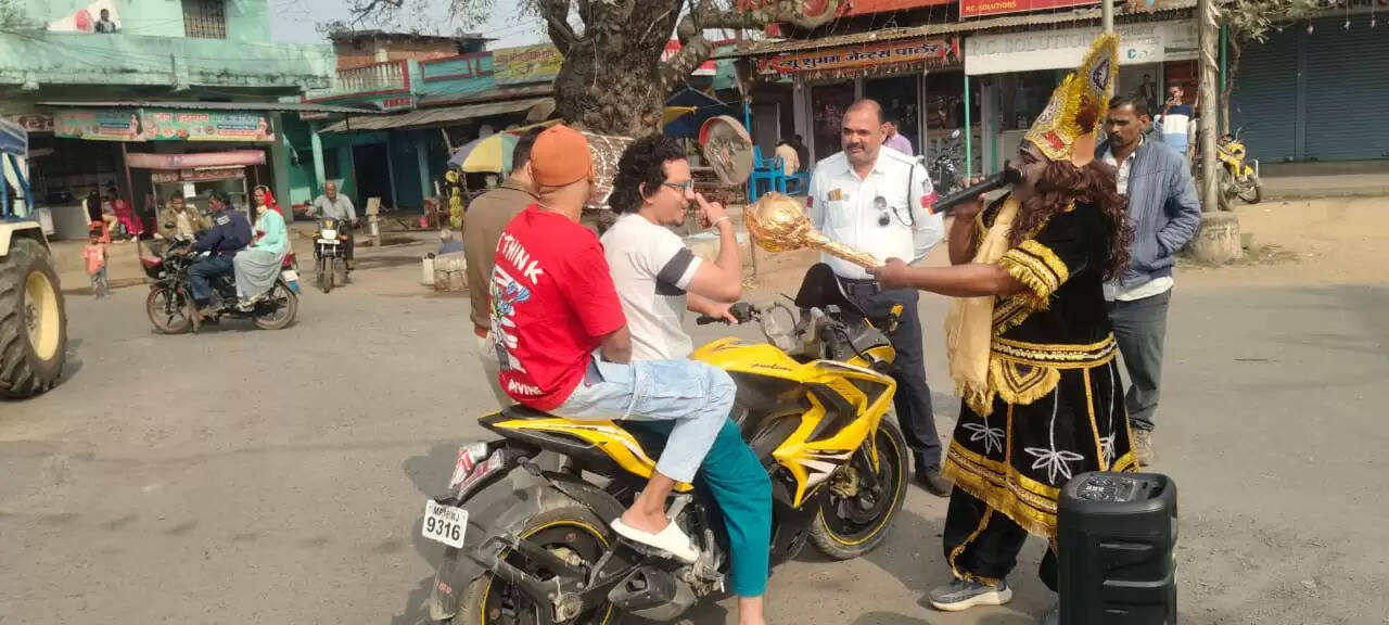 अनूपपुर: यमराज की चेतावनी: मुझे मत भेजो फ्रेंड रिक्वेस्ट, नियम नहीं माने तो अगला सफर मेरे साथ