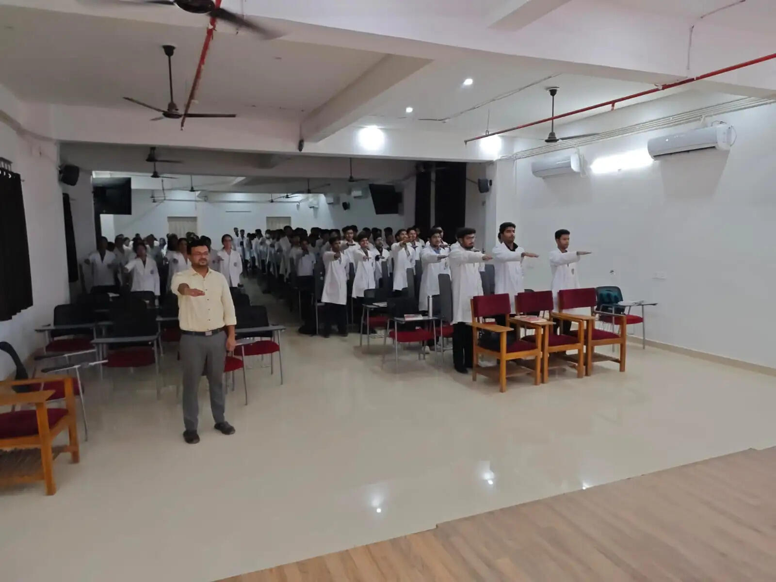 गाेरखपुर में एमजीयूजी के विद्यार्थियों ने लिया नशामुक्त समाज बनाने का संकल्प