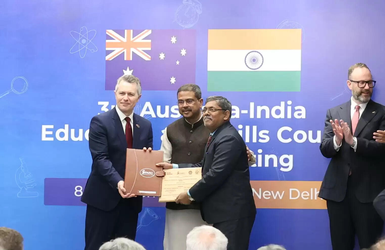 वैश्विक शोध सहयोग में आईआईटी खड़गपुर की बढ़ी प्रतिष्ठा, प्राध्यापकों को मिला अंतरराष्ट्रीय सम्मान