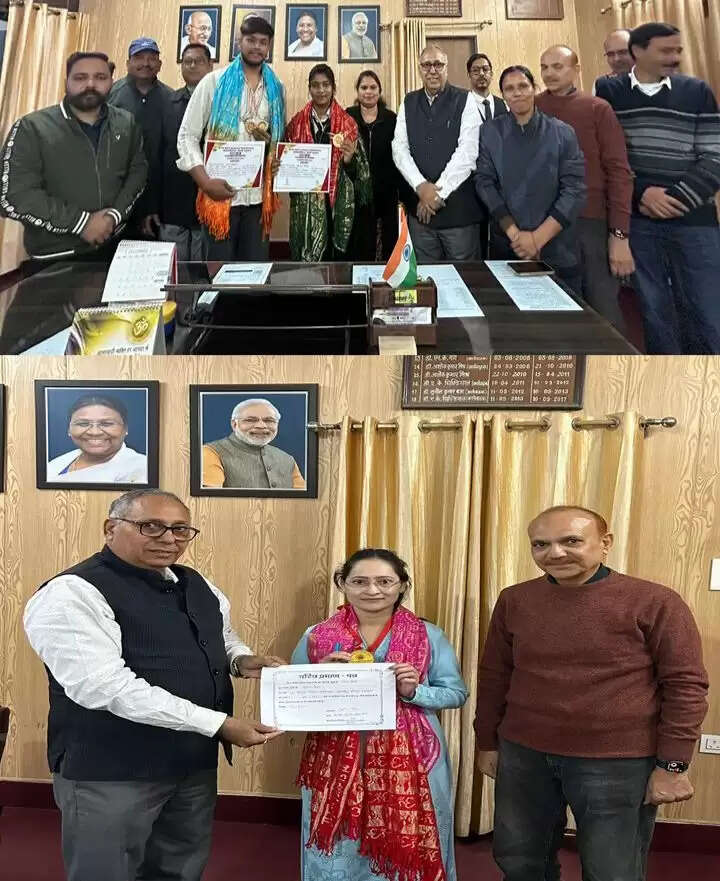 उत्कृष्ट विद्यार्थियों का किया सम्मान