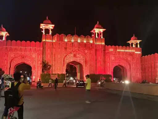 स्वतंत्रता दिवस पर रोशनी में नहाया जयपुर