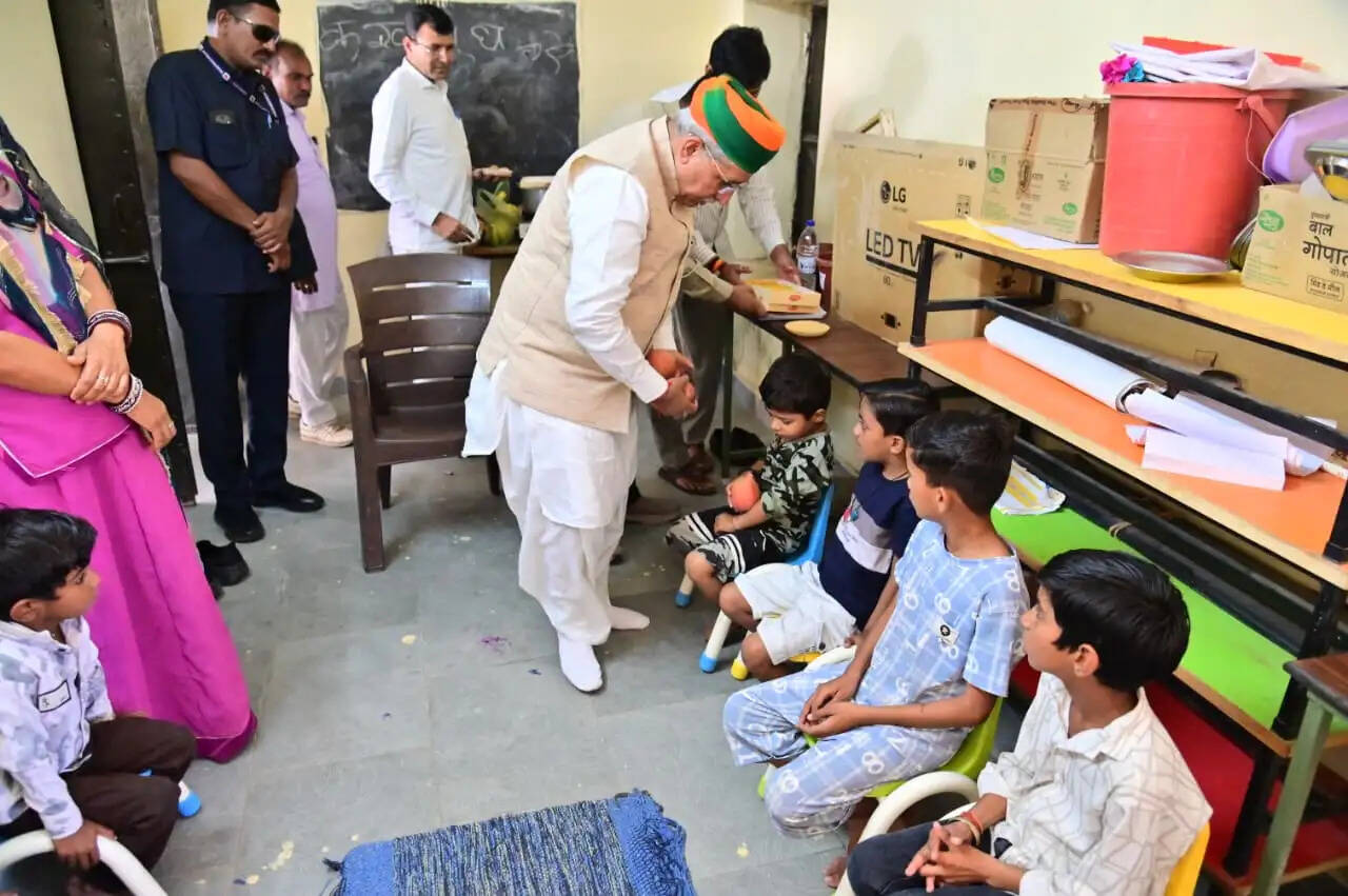 आंगनबाड़ी कार्यकर्ताओं एवं आशा दीदियों का&nbsp;सार्वजनिक अभिनंदन