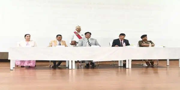 मेगा विधिक सहायता शिविर: 37 विभागों ने दीं सेवाएं, 722 लोगों को मिला सीधा लाभ