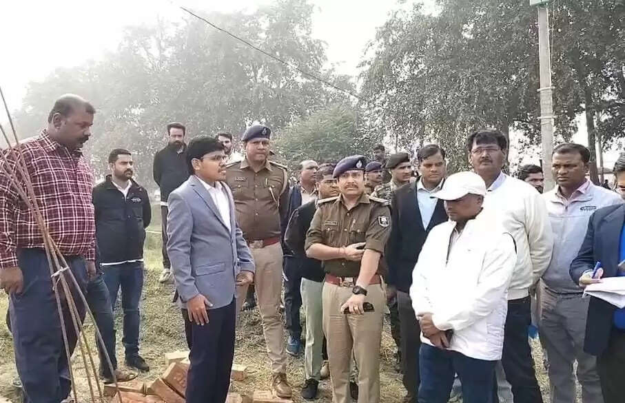 लोहिया पुल को जाम से राहत दिलाने की पहल, रिक्शाडीह वैकल्पिक बस स्टैंड का डीडीसी ने किया निरीक्षण