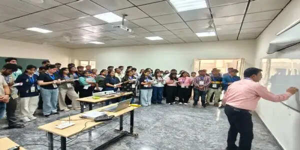 इलेक्ट्रोकेमिस्ट्री पर तीन दिवसीय अंतरराष्ट्रीय कार्यशाला ने रचा नया आयाम