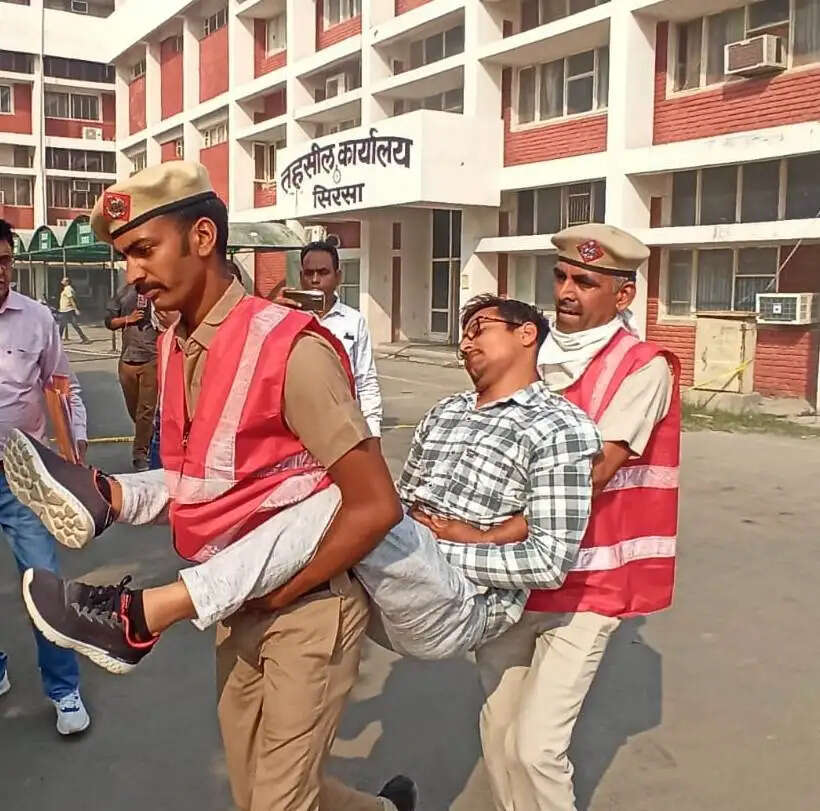 यमुनानगर: एयर स्ट्राइक के मद्देनजर मॉक ड्रिल में रहा ब्लैक आउट