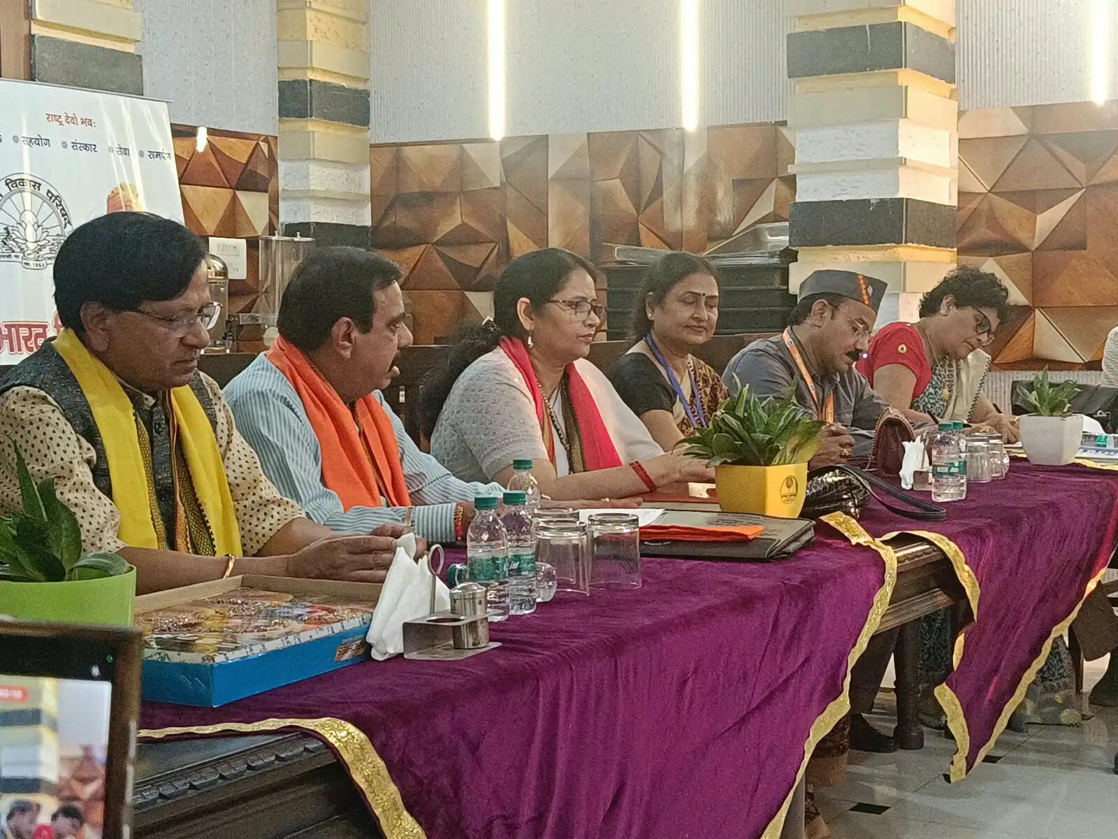भारत विकास परिषद की प्रवास बैठक में सेवा कार्यों पर जोर