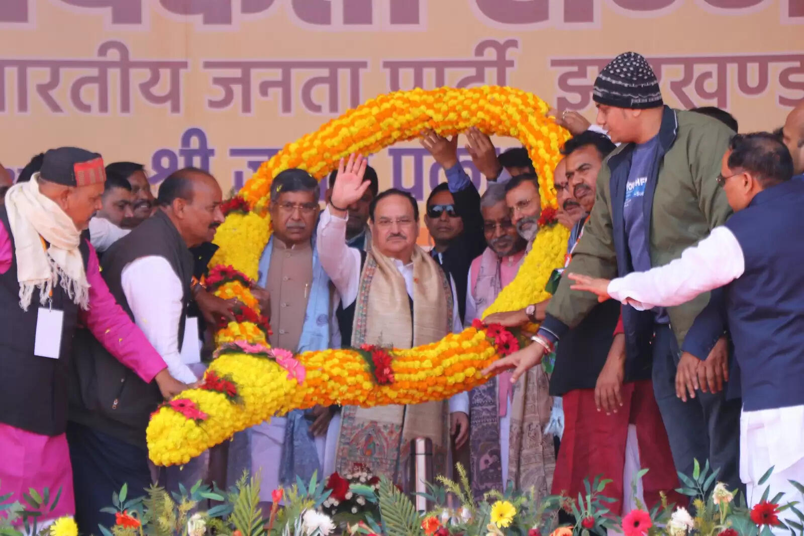 झारखंड में चल रहा घुसपैठ, बालू और खदान के ठेके में कमीशन का खेल, इस लड़ाई को अंजाम तक पहुंचाएं कार्यकर्ता : नड्डा