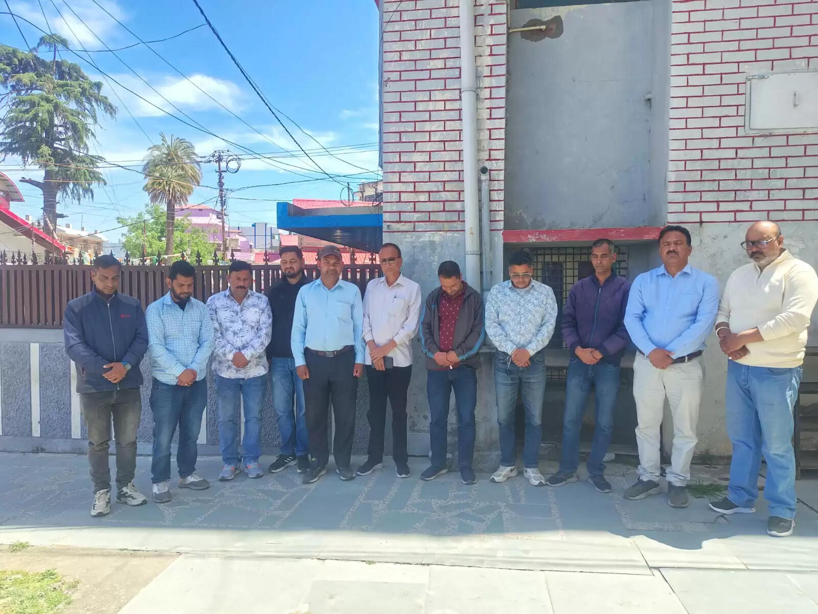 दिवंगत पत्रकार के निधन पर दी भावभीनी श्रद्धांजलि