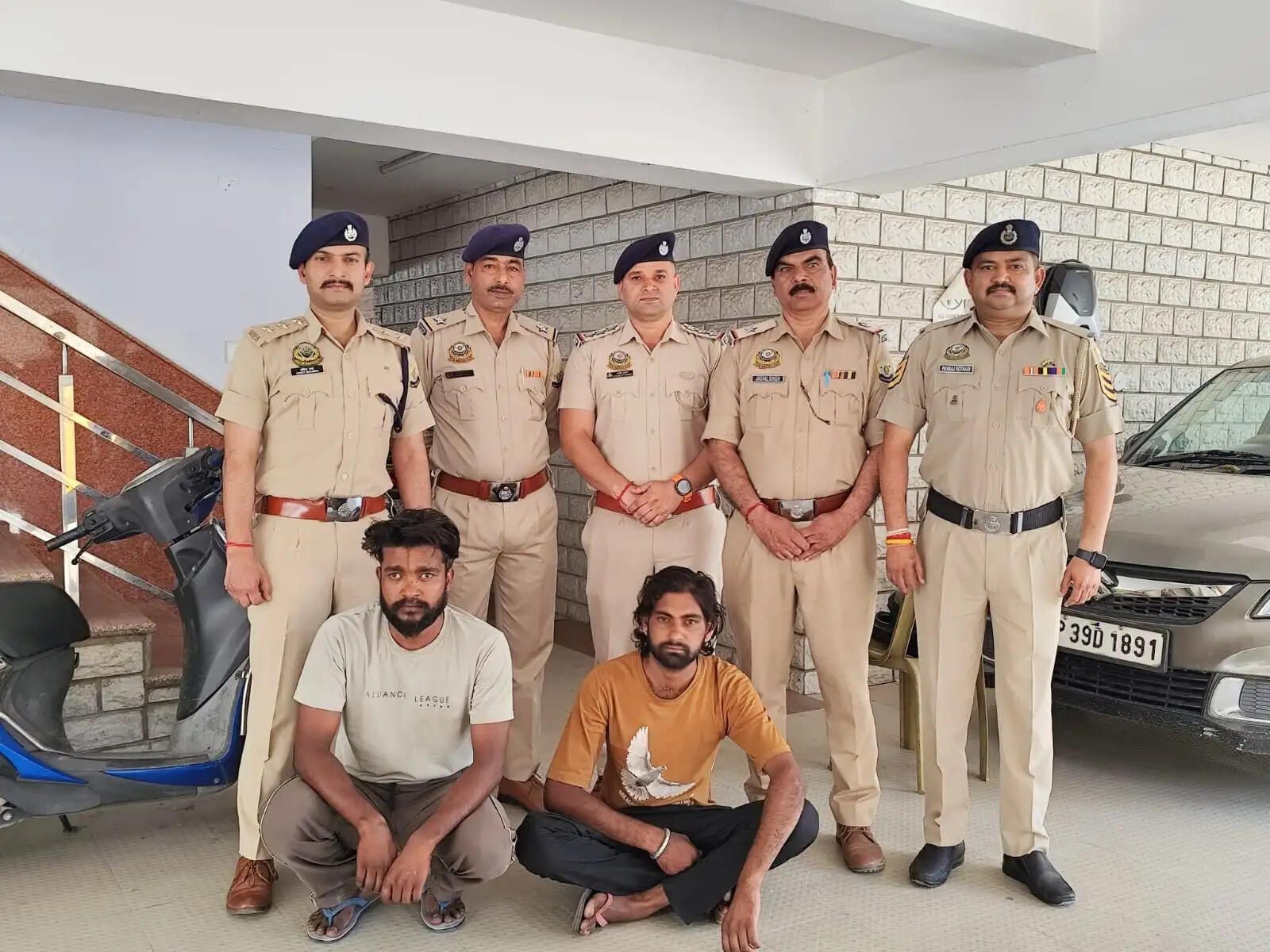 कांगड़ा मंदिर बाज़ार में चेन स्नैचिंग मामले में दो आरोपी गिरफ्तार