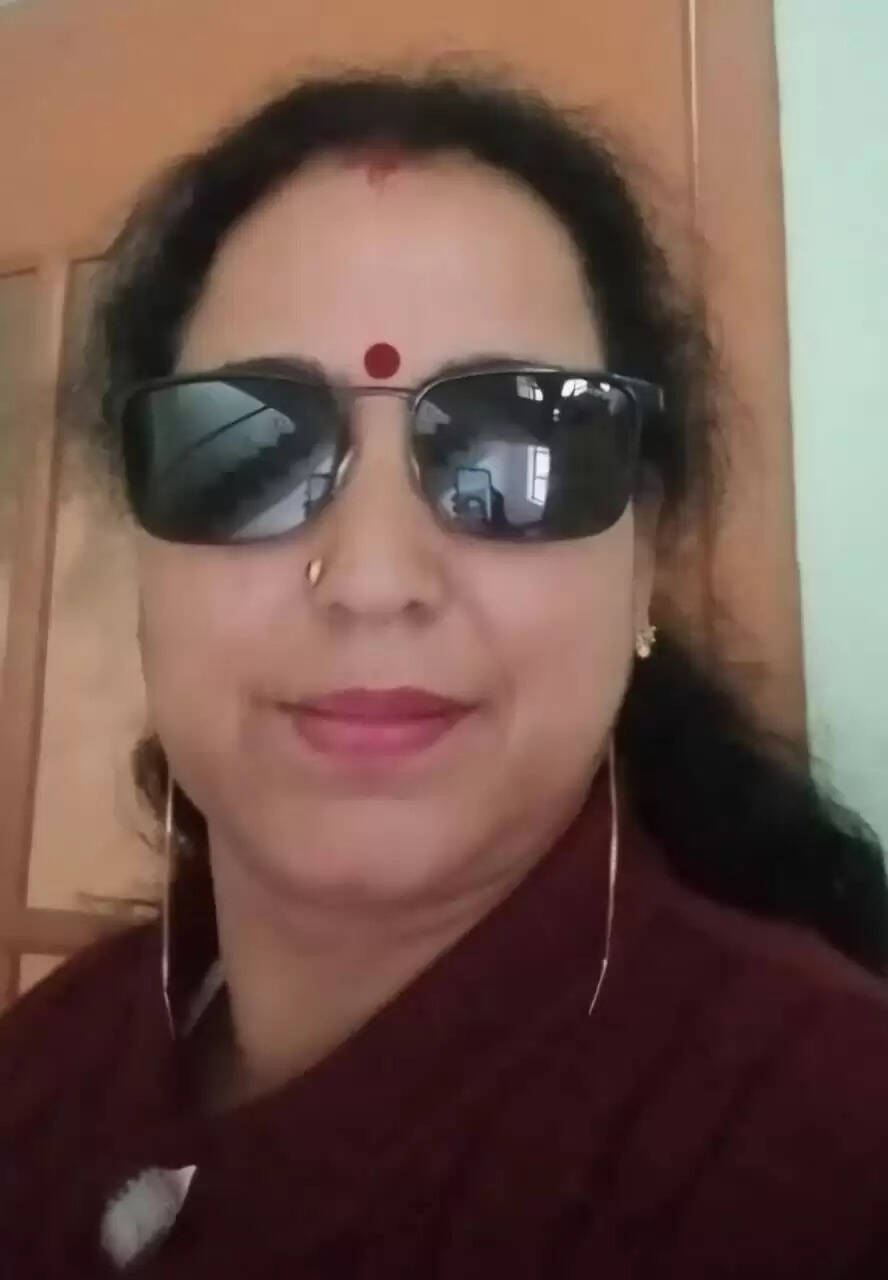 कांग्रेस बस में घूमें या जहाज में, 2027 में जनता उन्हें पैदल कर देगी : जोगेश्वरी देवी