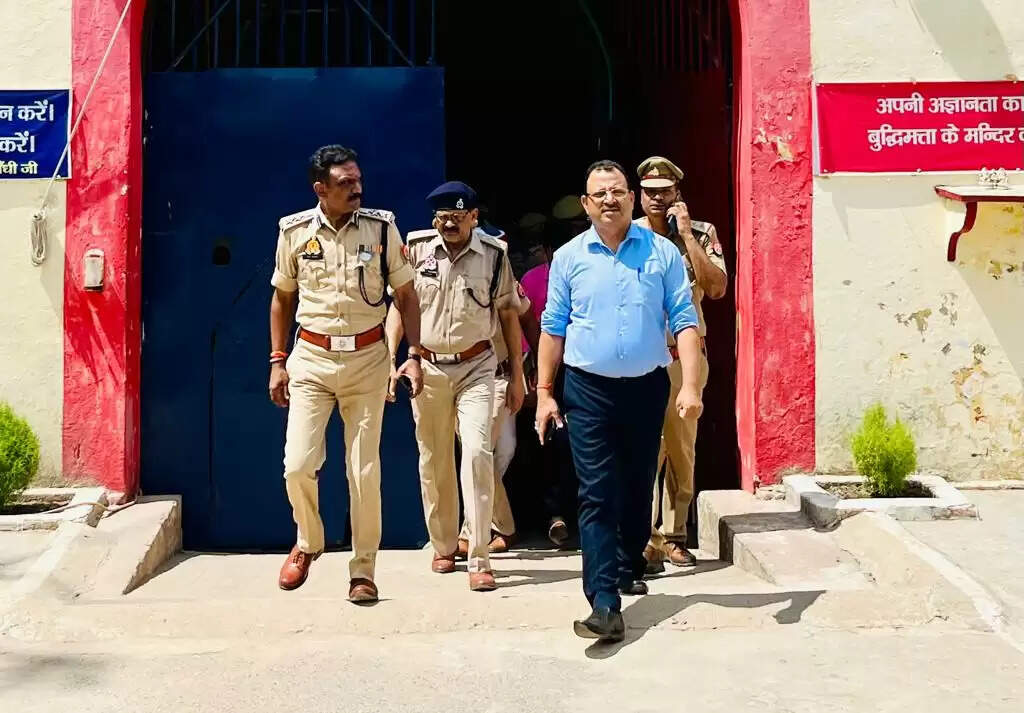 जेल मैनुअल के हिसाब से ही जेल में पूरी व्यवस्था संचालित हो: रविंद्र कुमार