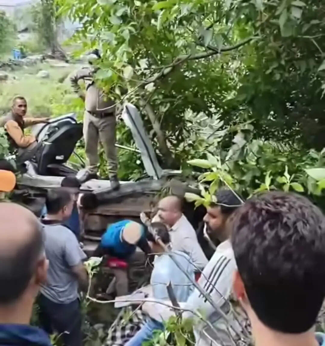 आनी में भीषण सड़क हादसा, चार लोगों की मौत, एक घायल