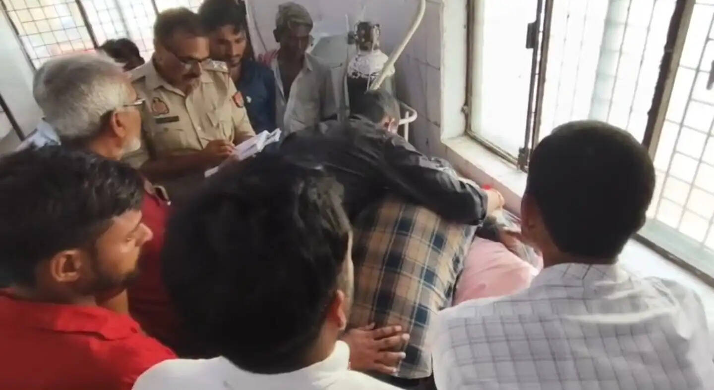 सड़क हादसे में बाइक सवार बुजुर्ग की मौत, तीन युवक पुलिस हिरासत में