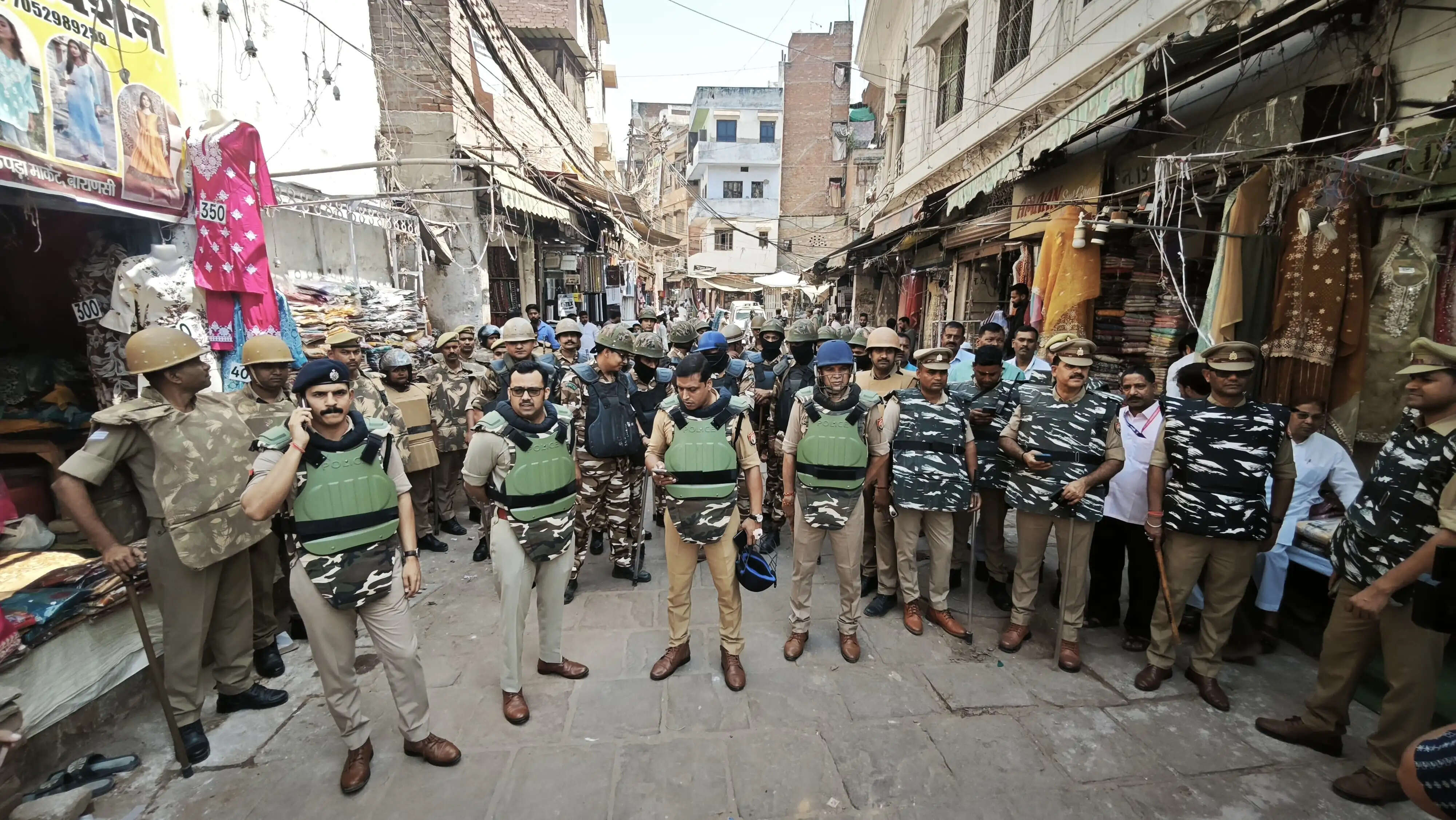 वाराणसी में अलविदा की नमाज कड़ी सुरक्षा के बीच शांतिपूर्वक संपन्न