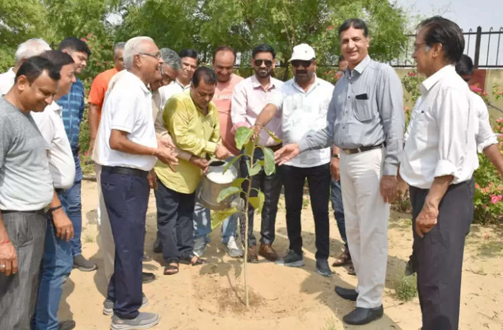 अश्व अनुसंधान केन्द्र ने मनाया वन महोत्सव