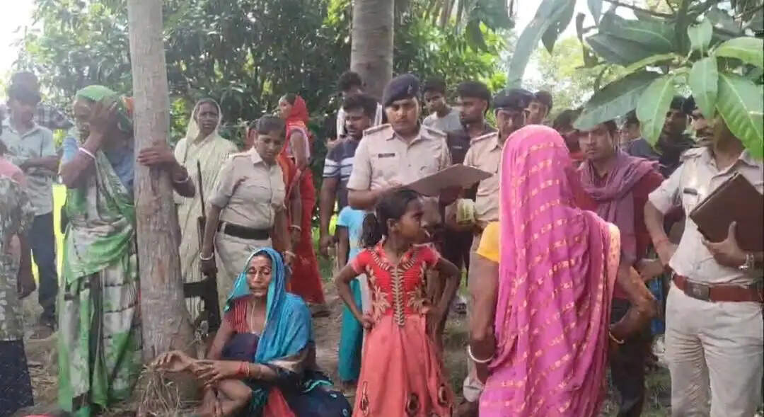 फंदे से लटकी मिली 21 वर्षीय मुस्कान, मायके वालों ने लगाया हत्या का आरोप