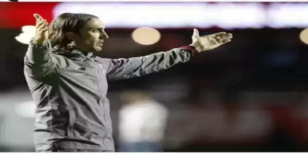 साओ पाउलो ने मैनेजर जुबेलदिया को पद से हटाया