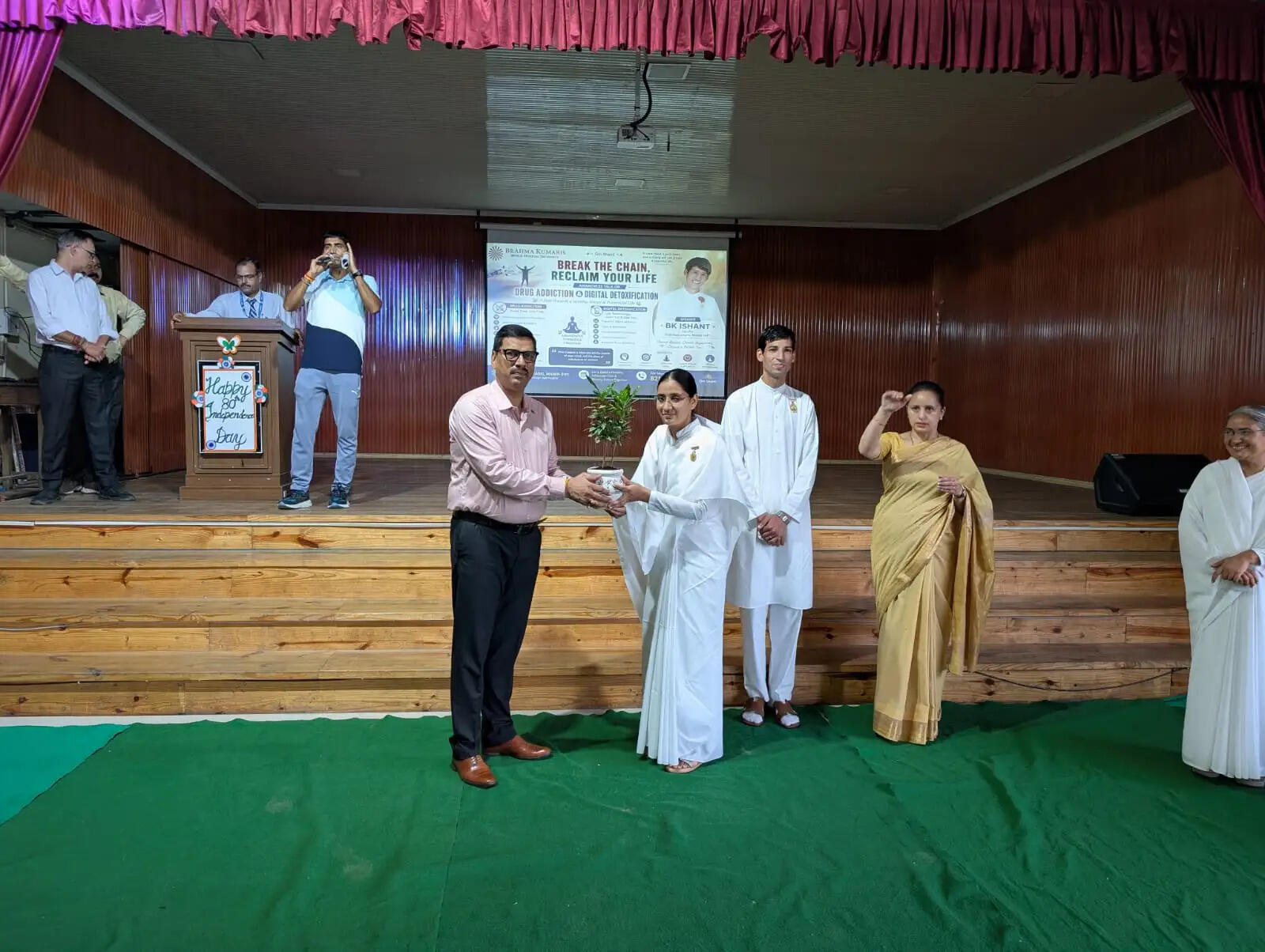 डी.ए.वी. मंडी में वेद सप्ताह एवं नशा-मुक्ति जागरूकता सत्र का हुआ शुभारंभ