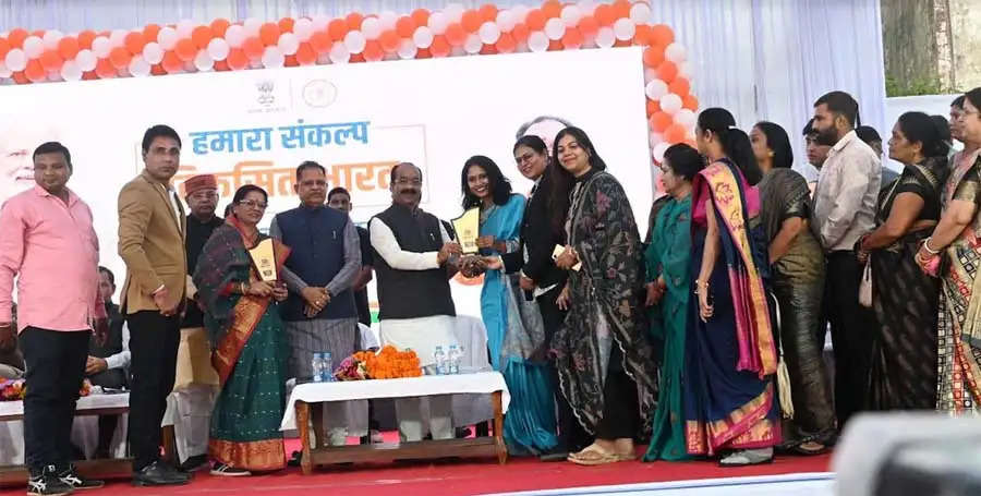 उप मुख्यमंत्री अरूण साव ने बिलासपुर में किया ''विकसित भारत संकल्प यात्रा'' का शुभारंभ