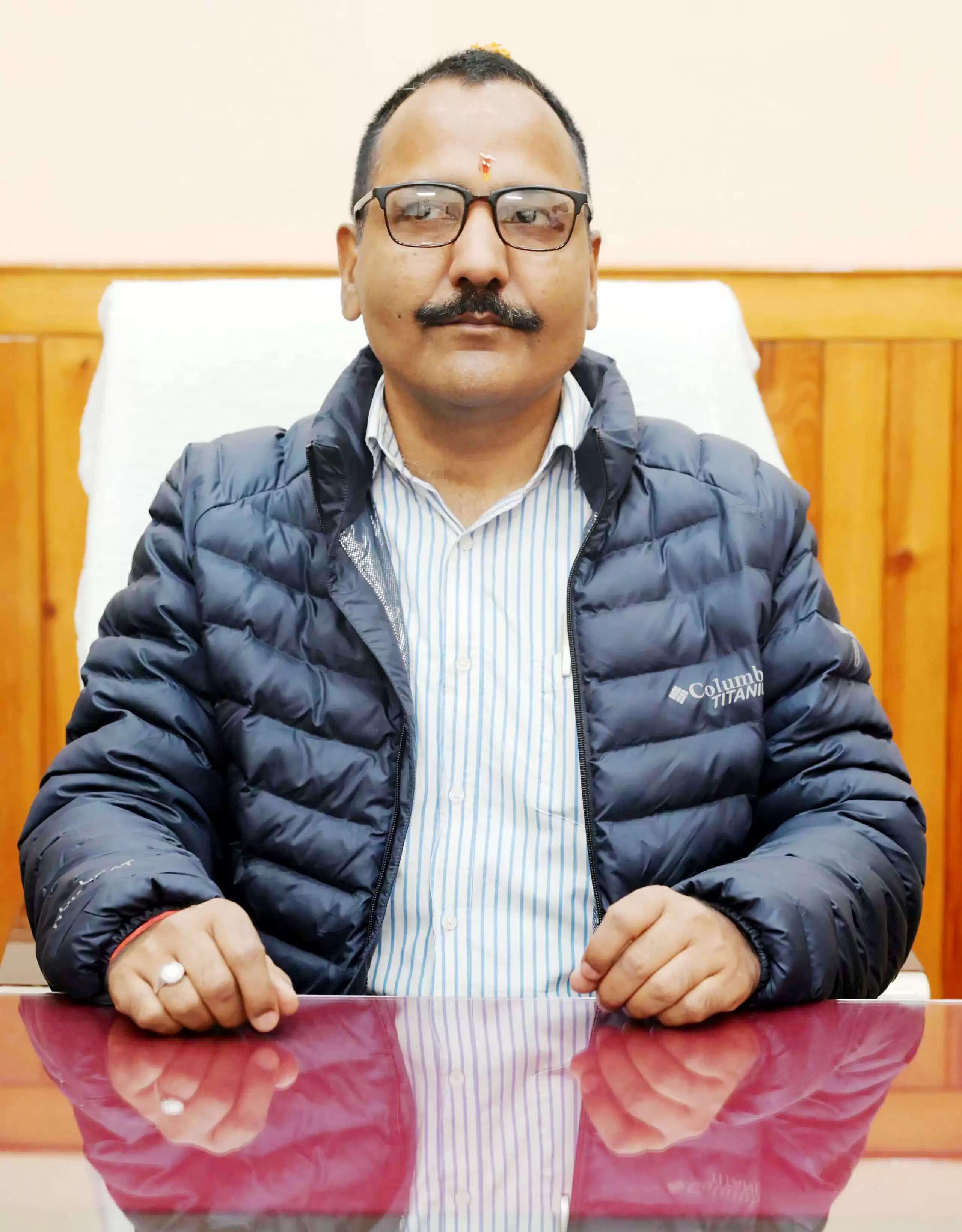 छह पर कार्यवाही निरस्त ,दो जिला बदर