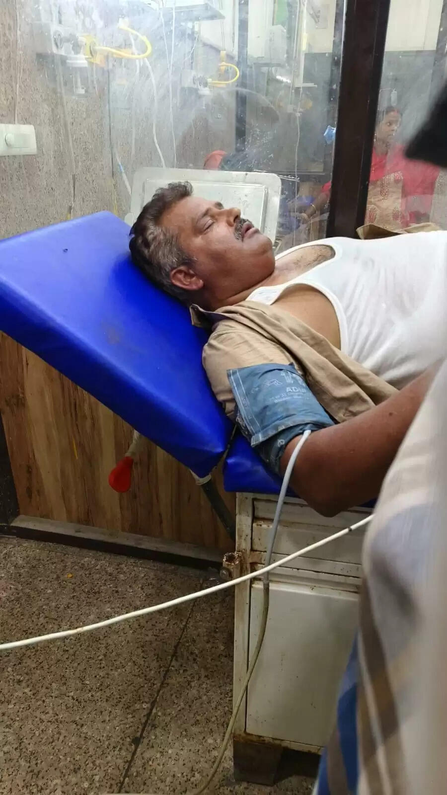 सवाल पूछने पर भाजपा के युवा कार्यकर्ताओं ने वरिष्ठ पत्रकार राकेश शर्मा पर किया हमला, प्रदेशभर में कड़ी निंदा