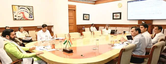 हरियाणा में इमारतों के ऑनलाइन पास होंगे नक्शे,मुख्यमंत्री ने बैठक में दिए निर्देश