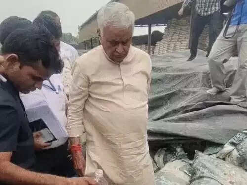 (अपडेट) कृषि मंत्री किरोड़ीलाल ने उदयपुर में खाद फैक्ट्री पर मारा छापा, पांच फैक्ट्रियों से लिए सैम्पल