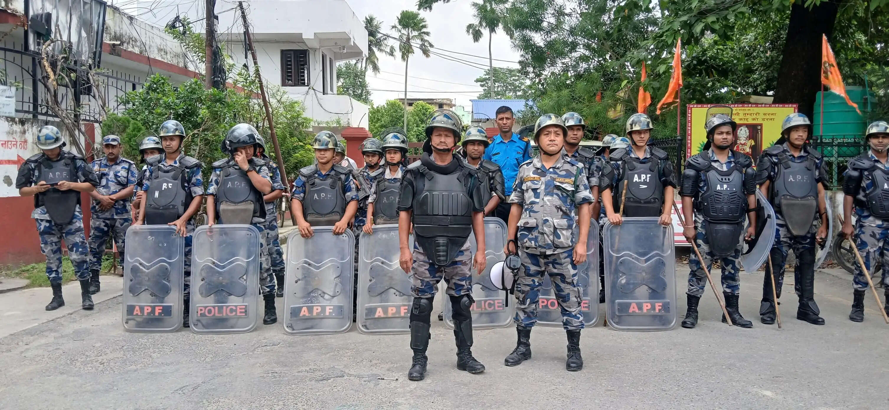 नेपाल:सुनसरी की घटना से मधेश प्रदेश में कर्फ्यू, प्रदर्शन के दौरान लहान में पुलिस की गोली से एक की मौत,एक घायल