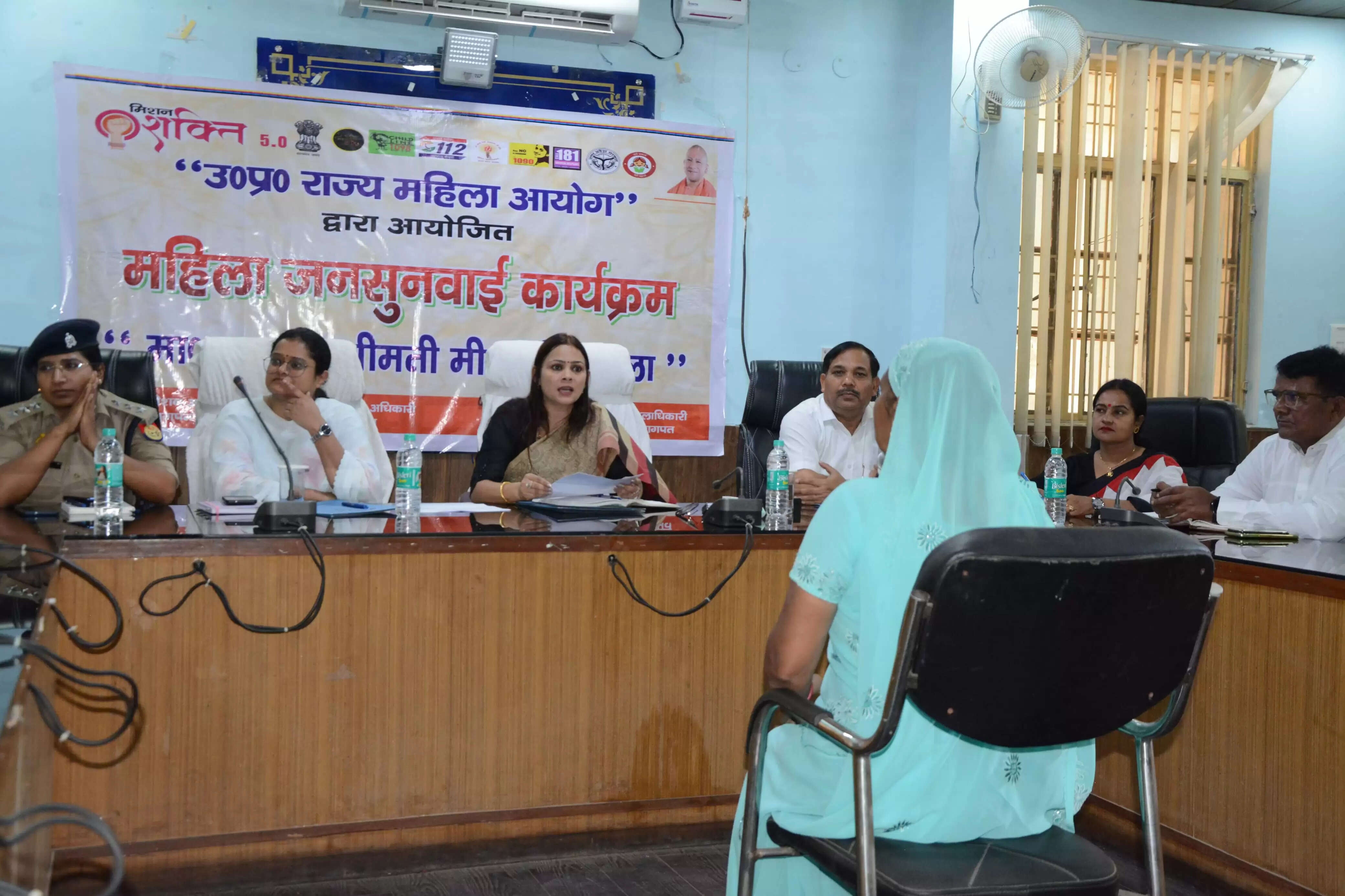 महिला आयोग सदस्य ने सुनी महिलाओं की समस्याएं