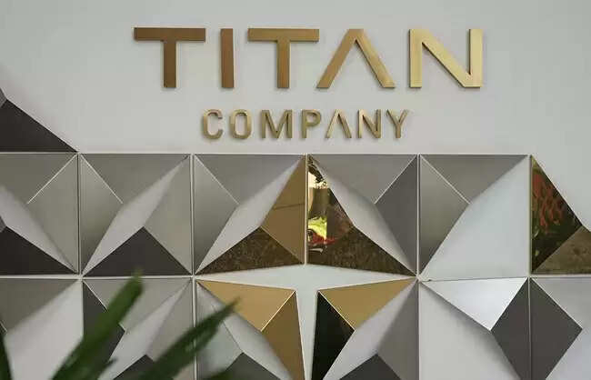 टाइटन समूह मुंबई में खोलेगी प्रयोगशाला में बने हीरे का पहला स्‍टोर