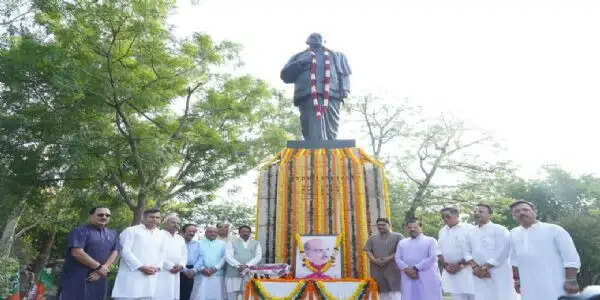 श्यामा प्रसाद मुखर्जी की 125वीं जयंती पर दिल्ली भाजपा ने दी श्रद्धांजलि