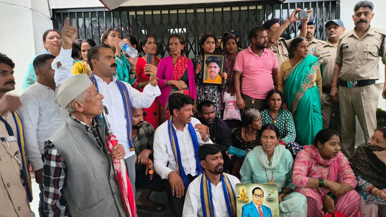 केतन लाल हत्याकांड के सह आरोपियों की गिरफ्तारी की मांग