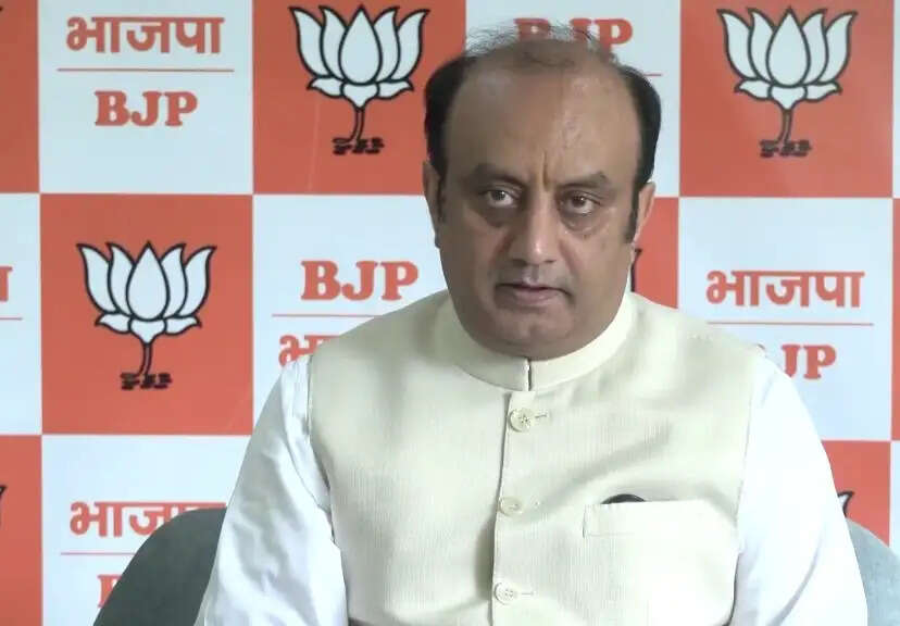 हाईकोर्ट के फैसले पर भाजपा का आआपा पर हमला, केजरीवाल से मांगा जवाब