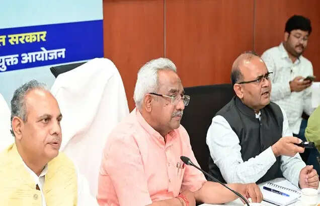आपदा की स्थिति में तत्काल रिस्पांस सुनिश्चित करें: मदन कौशिक