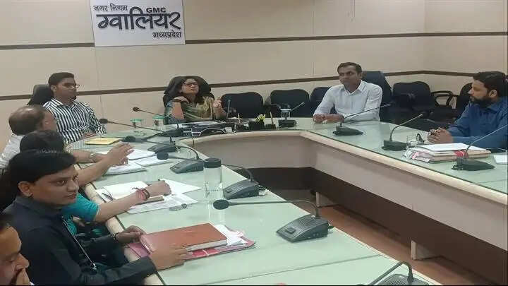 वायु प्रदूषण को कम करने के लिये सभी विभागों के समन्वय से किया जाए कार्यः कलेक्टर