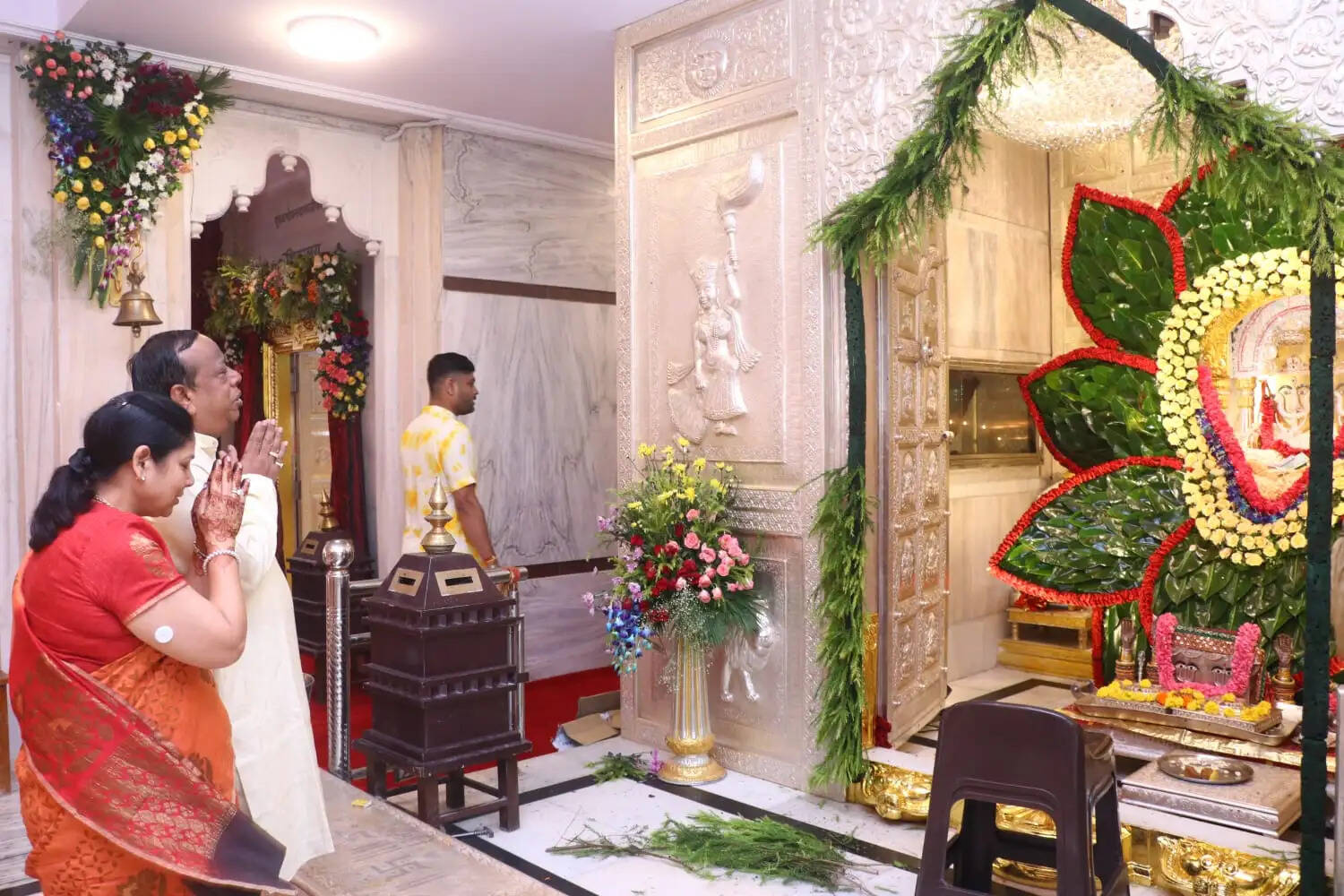 गोयनका मंदिर में गूंजे दादी मां के जयकारे, पांच दिवसीय भादों अमावस्या उत्सव का शुभारंभ