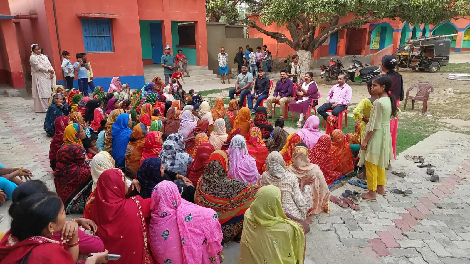 स्वीप कोषांग के द्वारा जिले के तीन पंचायतों का भ्रमण कर मतदाताओं किया गया जागरूक