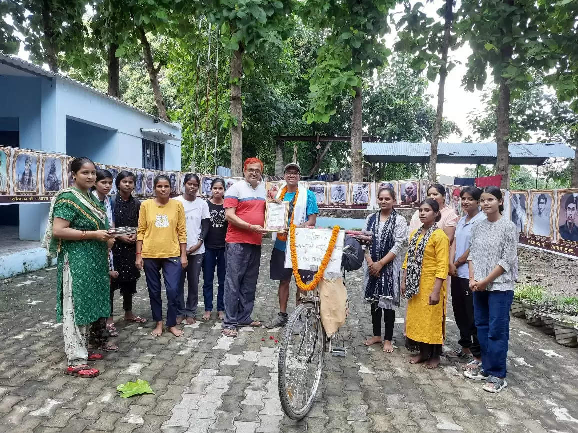 देहरादून से चाकुलिया बंगाल तक साइकिल से जगायेंगे पर्यावरण सरंक्षण की अलख