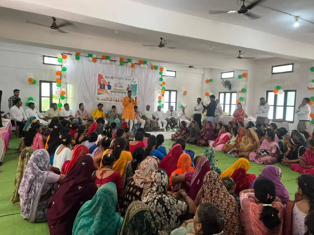 राजगढ़ःनारी आजीविका महोत्सव में महिलाओं ने दिखाया हुनर, खेलों में भी जमकर लिया हिस्सा