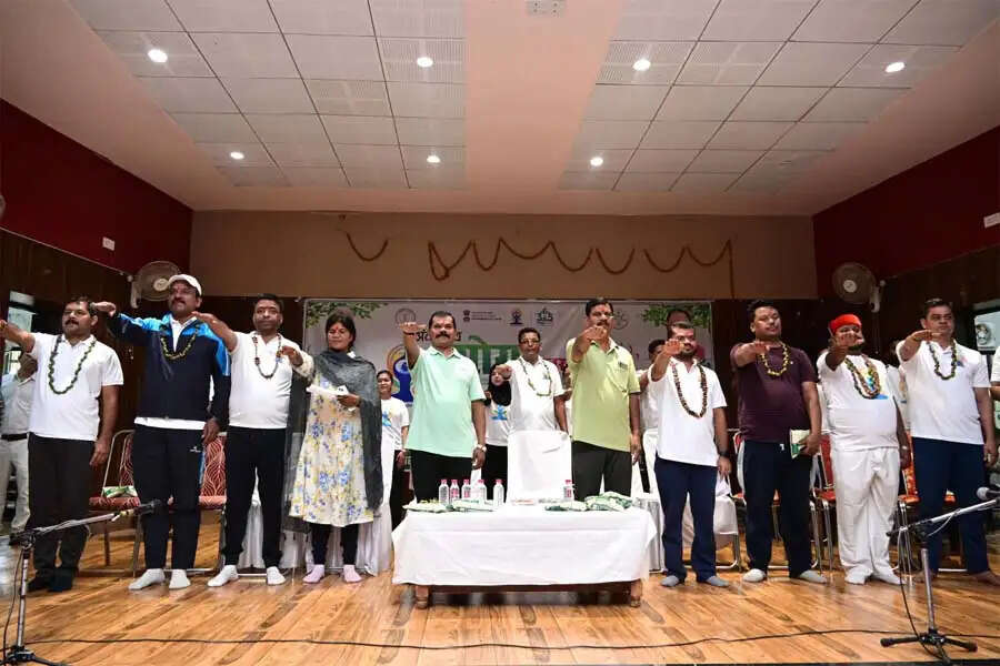अंतर्राष्ट्रीय योग दिवस पर गौरेला पेंड्रा मरवाही जिले में सामूहिक योग कार्यक्रम आयोजित