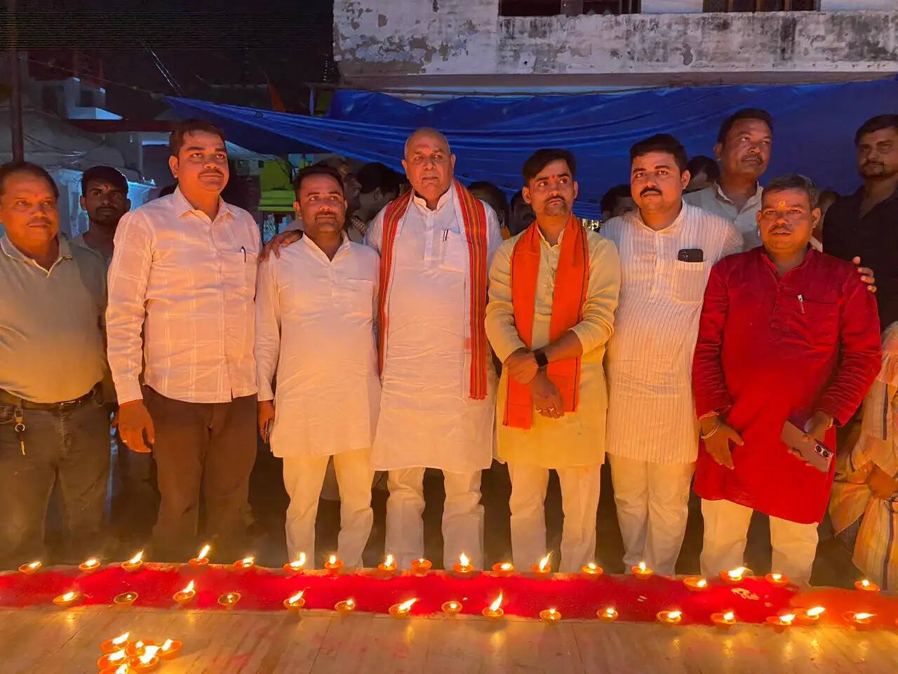 &nbsp;2101 दीपों से जगमगाई लोधेश्वर महादेव की नगरी महादेवा