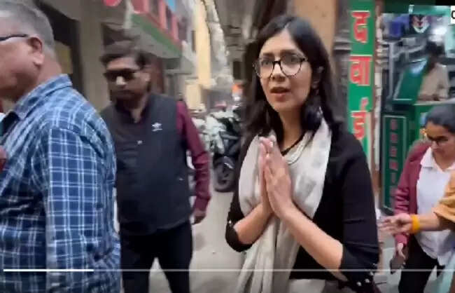 मुख्यमंत्री का विधानसभा क्षेत्र कालकाजी का नर्क जैसा हाल- स्वाति मालीवाल