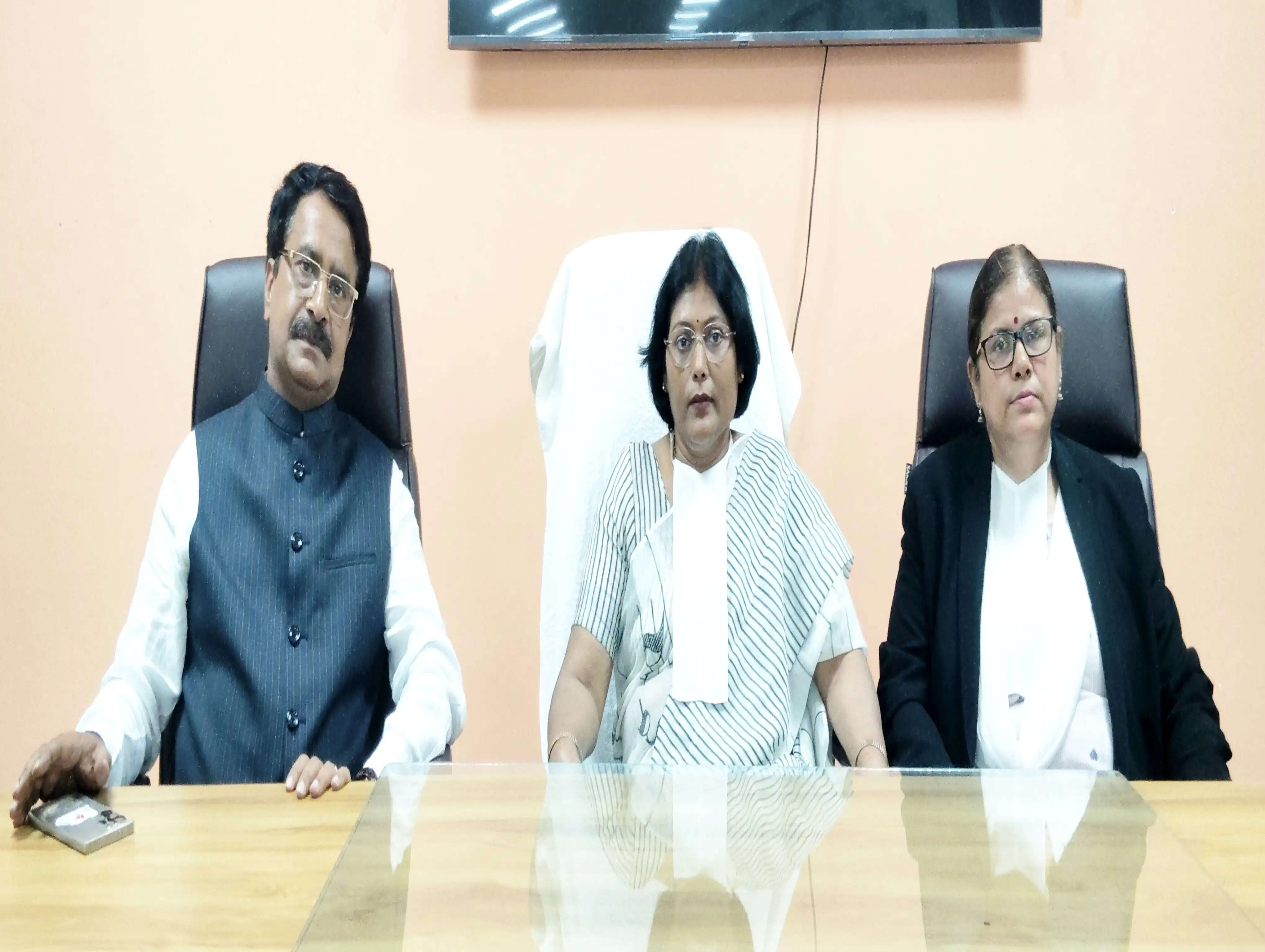 राष्ट्रीय लोक अदालत में निर्णय थोपा नहीं जाता, बल्कि दोनों पक्षों की सहमति से विवादों का होता है समाधान : एडीजे सपना त्रिपाठी