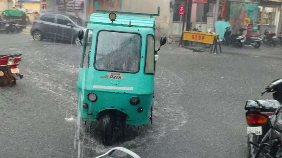 मंदसौरः लम्बे इंतजार के बाद शहर में हुई झमाझम बारिश