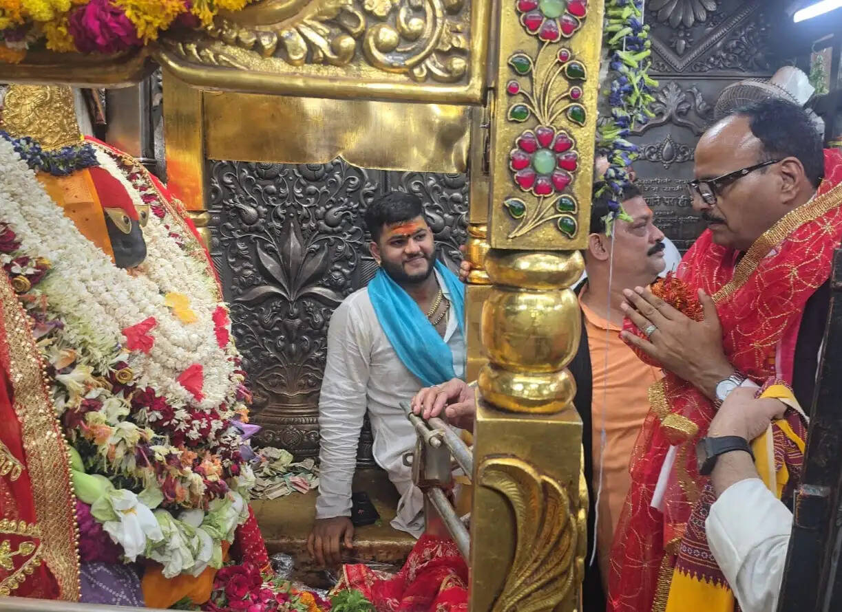 (अपडेट) मां विंध्यवासिनी धाम के दानपात्रों में गड़बड़ी की शिकायत पर सख्त हुए उपमुख्यमंत्री, बोले- जांच होगी