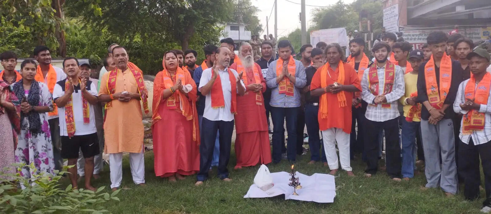 राष्ट्रीय पुजारी परिषद ने आषाढ़ पूर्णिमा पर की श्री रामगंगा मैया की भव्य महाआरती