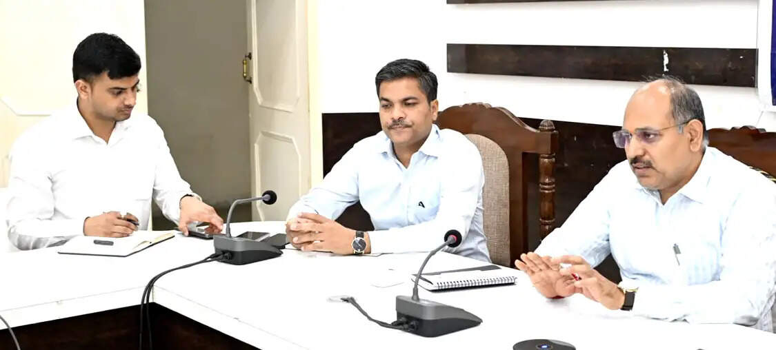ठोस अपशिष्ट प्रबंधन नियमों के कड़ाई से अनुपालन के निर्देश