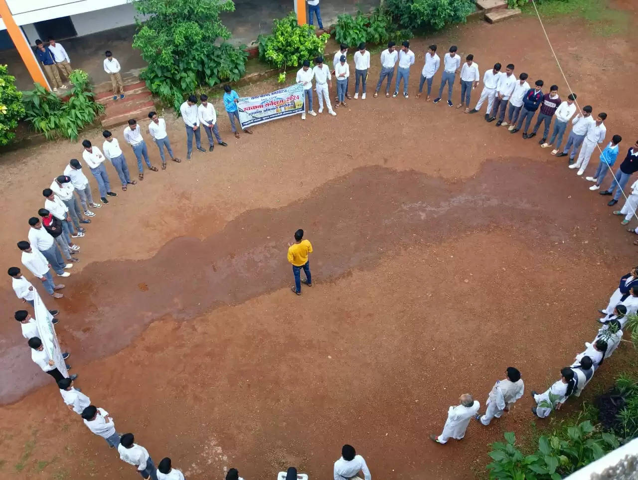 अनूपपुर: अमरकंटक में मां नर्मदा उद्गम स्थल, कुंड सहित संपूर्ण परिसर की गई साफ- सफाई